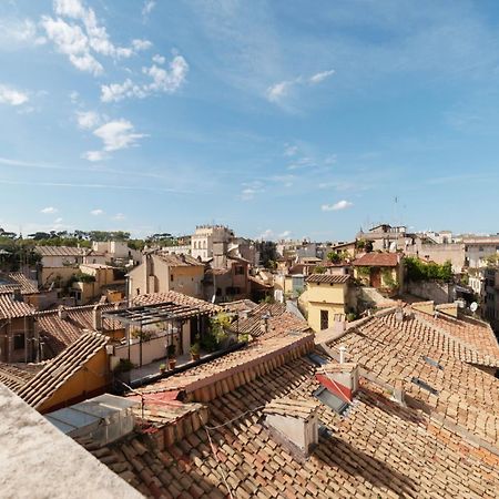 Apartment With Terrace In Via Del Pellegrino - FromhometoРим Экстерьер фото